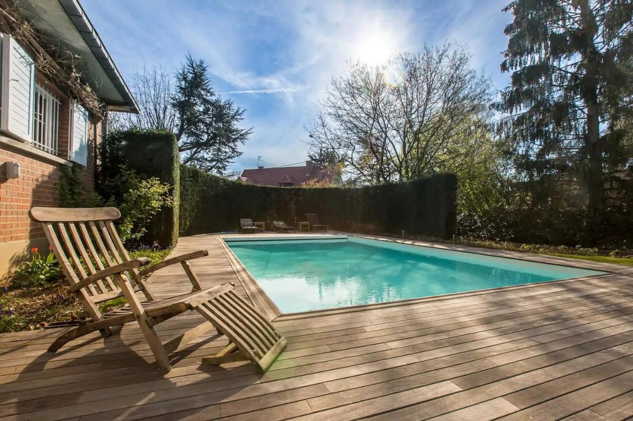 Croix Les Glycines B&B 외부 사진