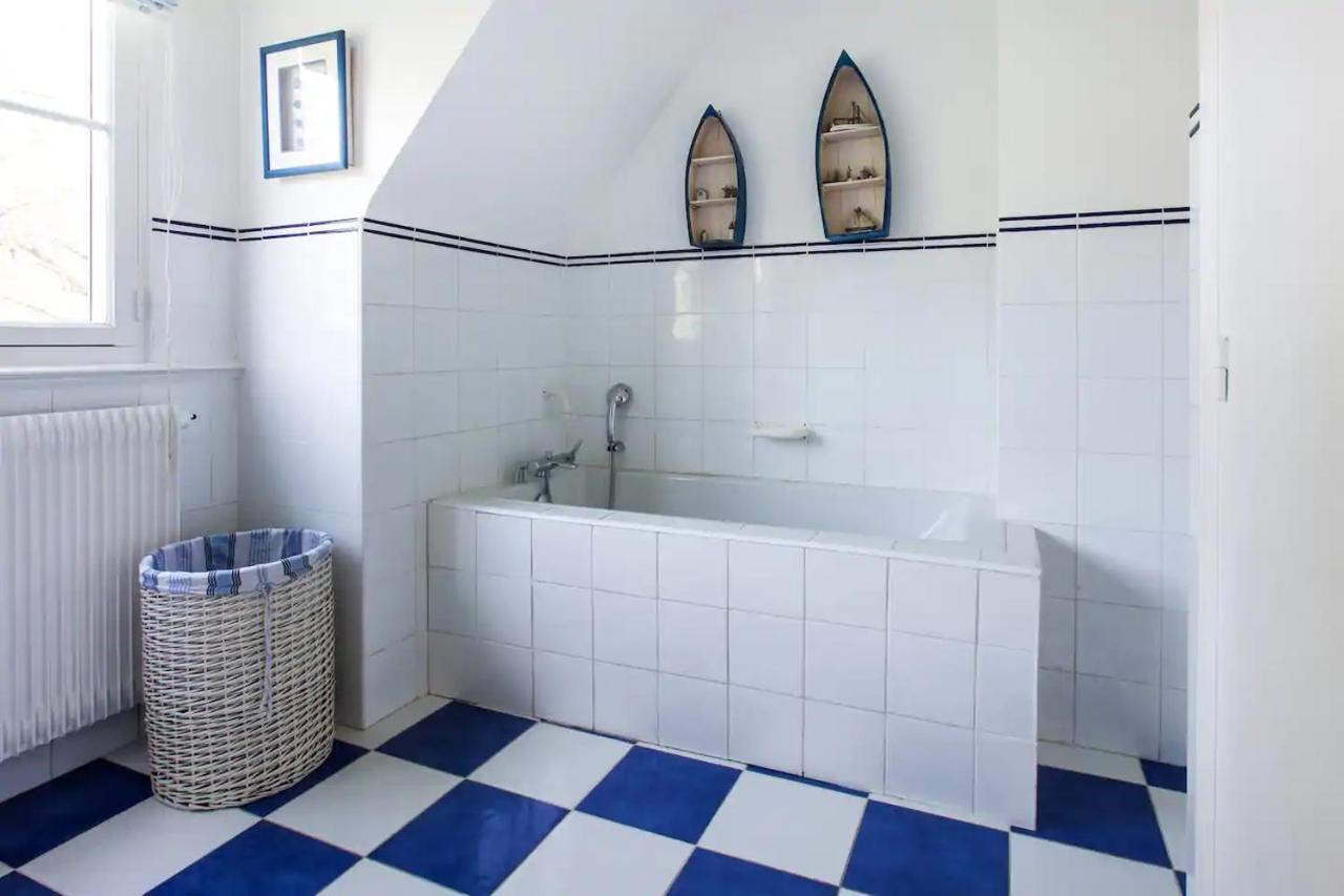 Croix Les Glycines B&B 외부 사진