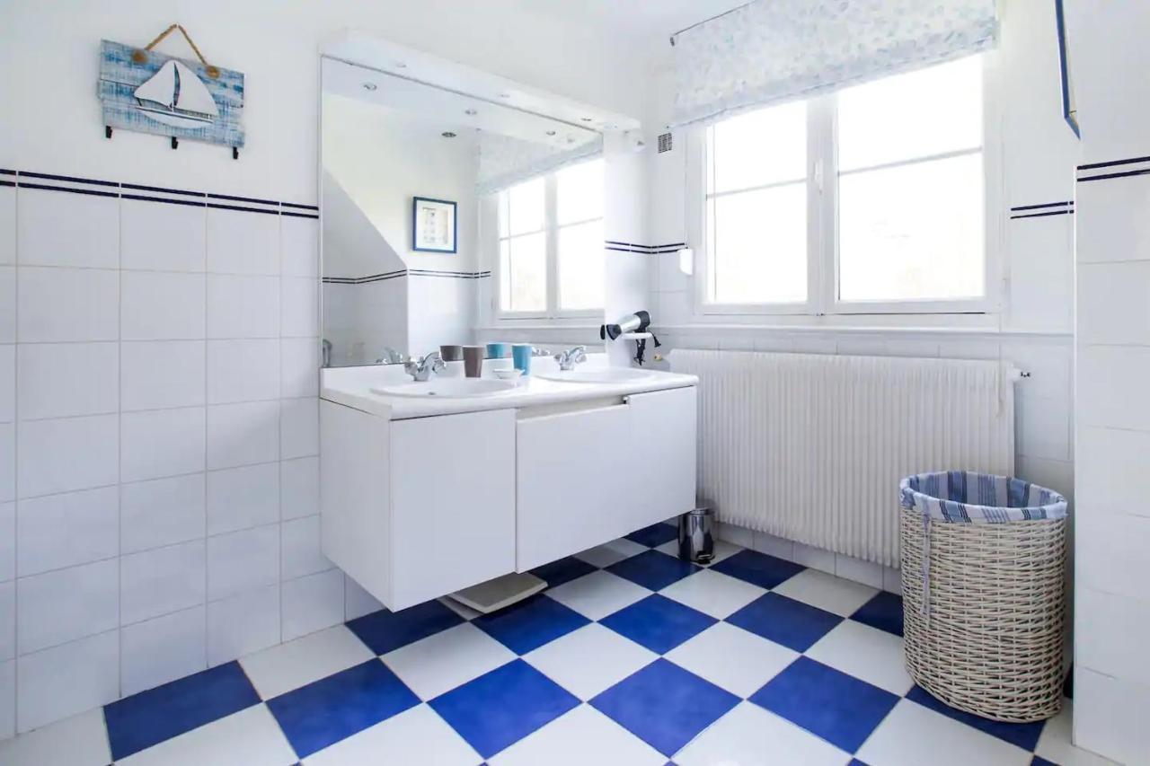 Croix Les Glycines B&B 외부 사진