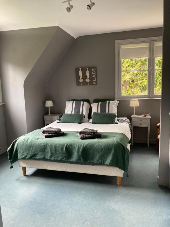 Croix Les Glycines B&B 외부 사진
