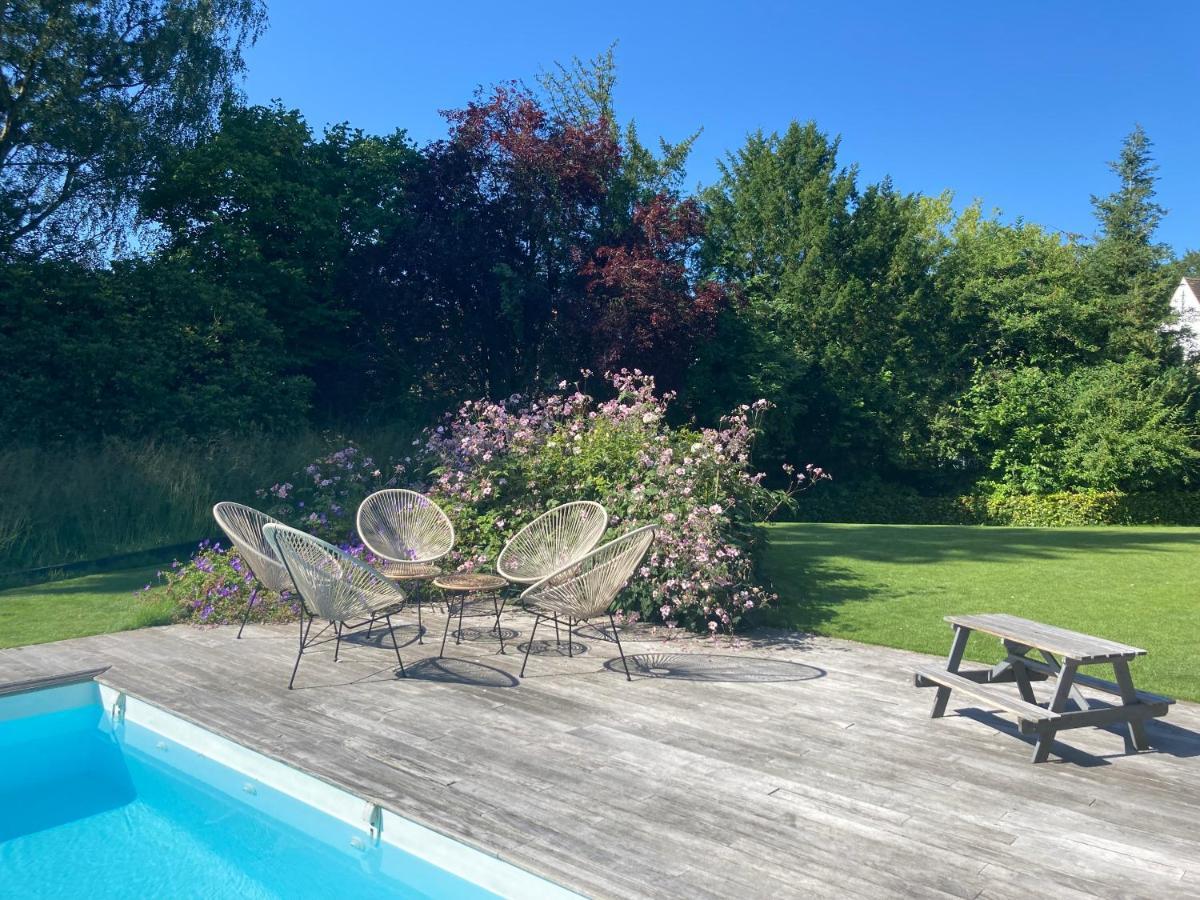 Croix Les Glycines B&B 외부 사진