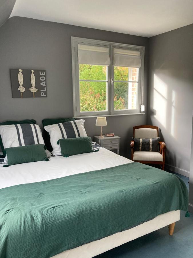 Croix Les Glycines B&B 외부 사진