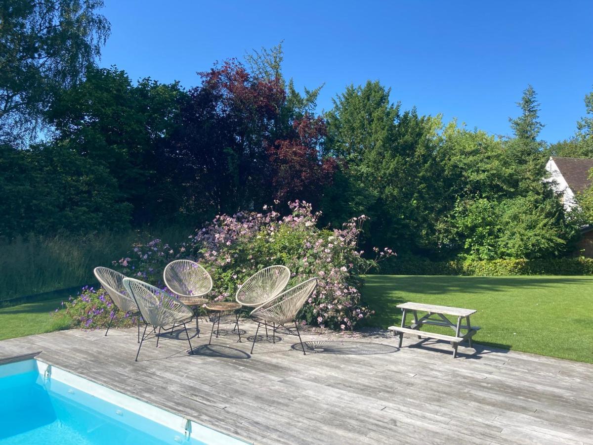 Croix Les Glycines B&B 외부 사진